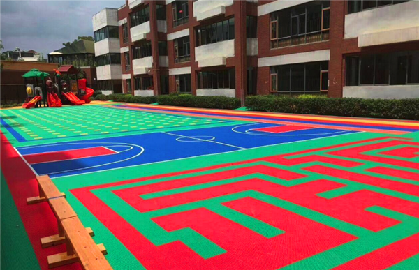 ?幼兒園為什么要選擇仲達(dá)塑膠懸浮地板？