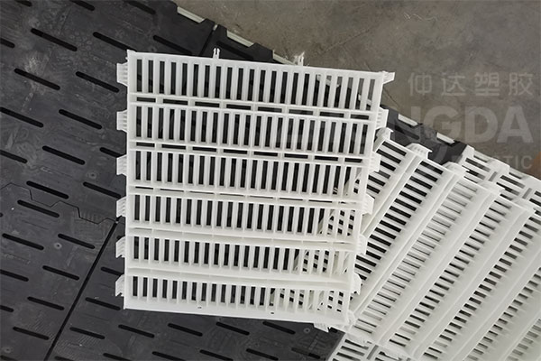 豬場(chǎng)養(yǎng)殖專(zhuān)用漏縫板材質(zhì)分析！